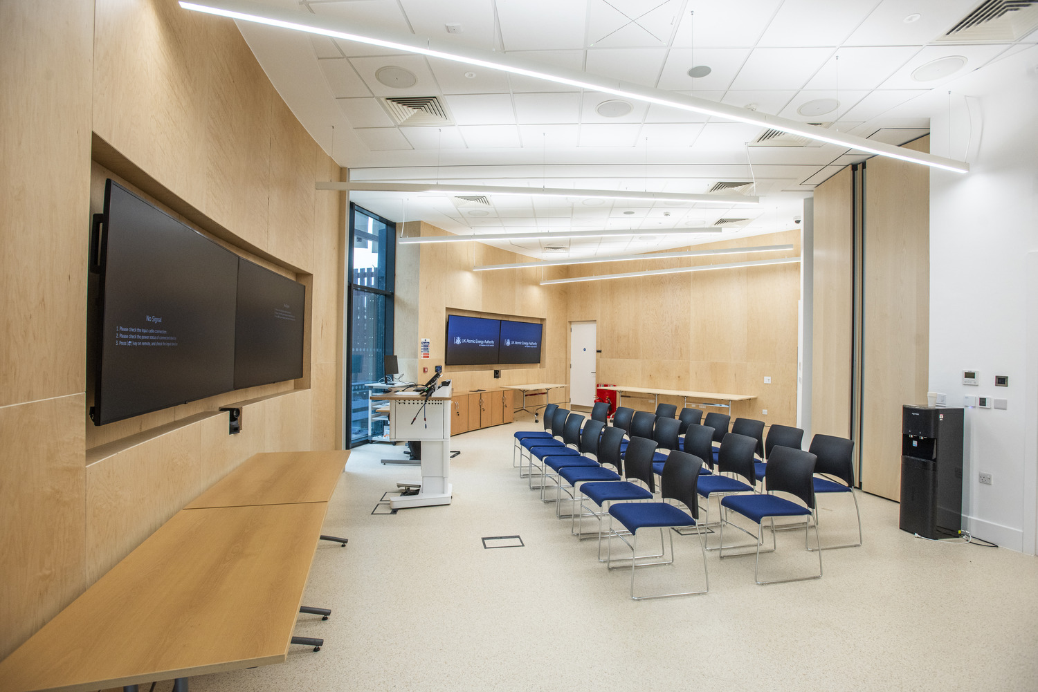 photo (c) John Cairns